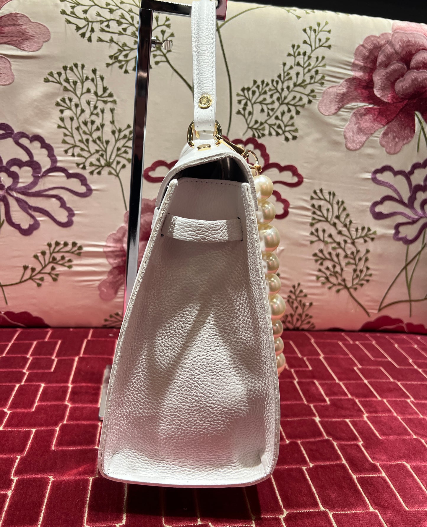 Borsa pelle bianca con perle e tracolla