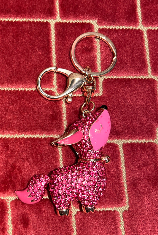 Charms cagnolino cristalli fucsia con moschettone