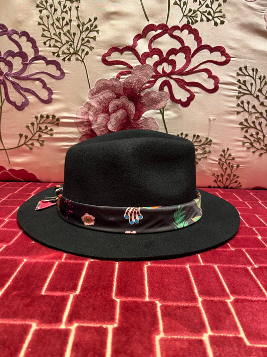 Wild meno 50% cappello nero Neo