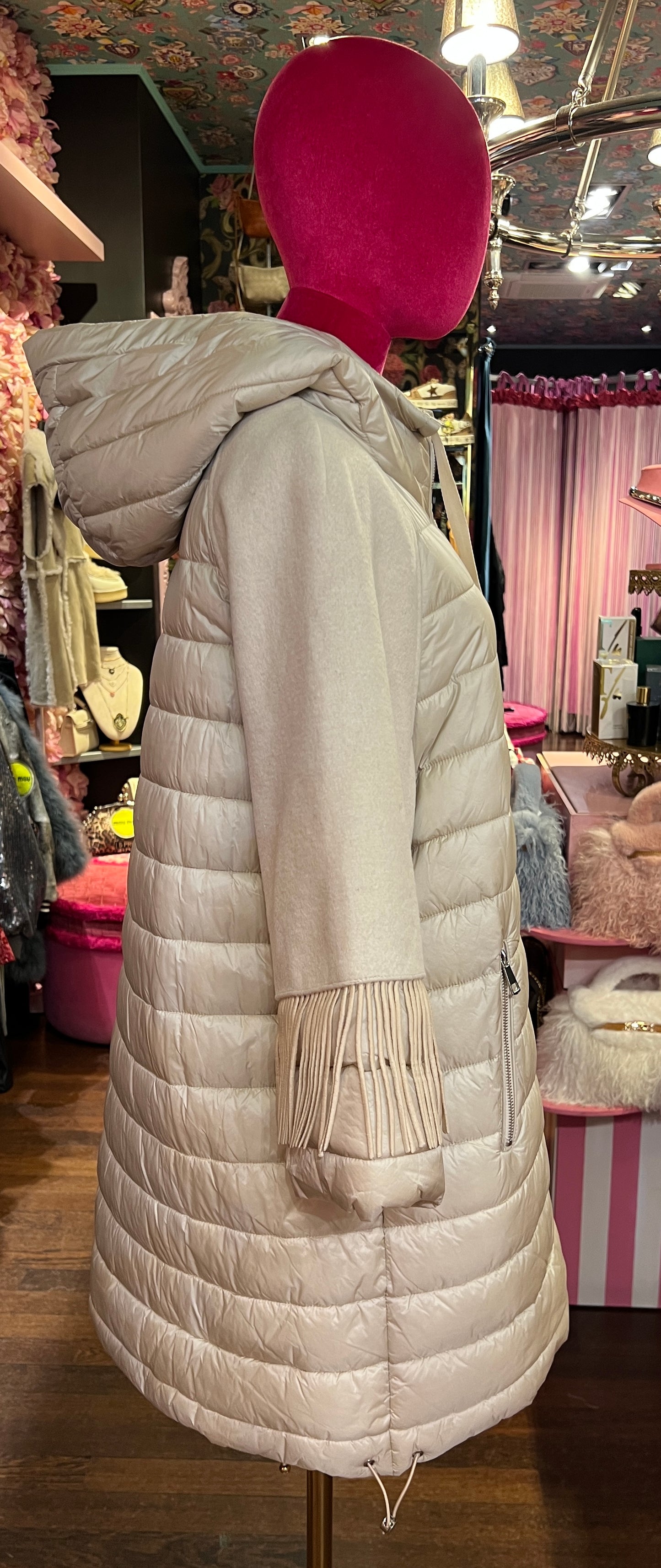 The room piumino con cappuccio ghiaccio manica con frange