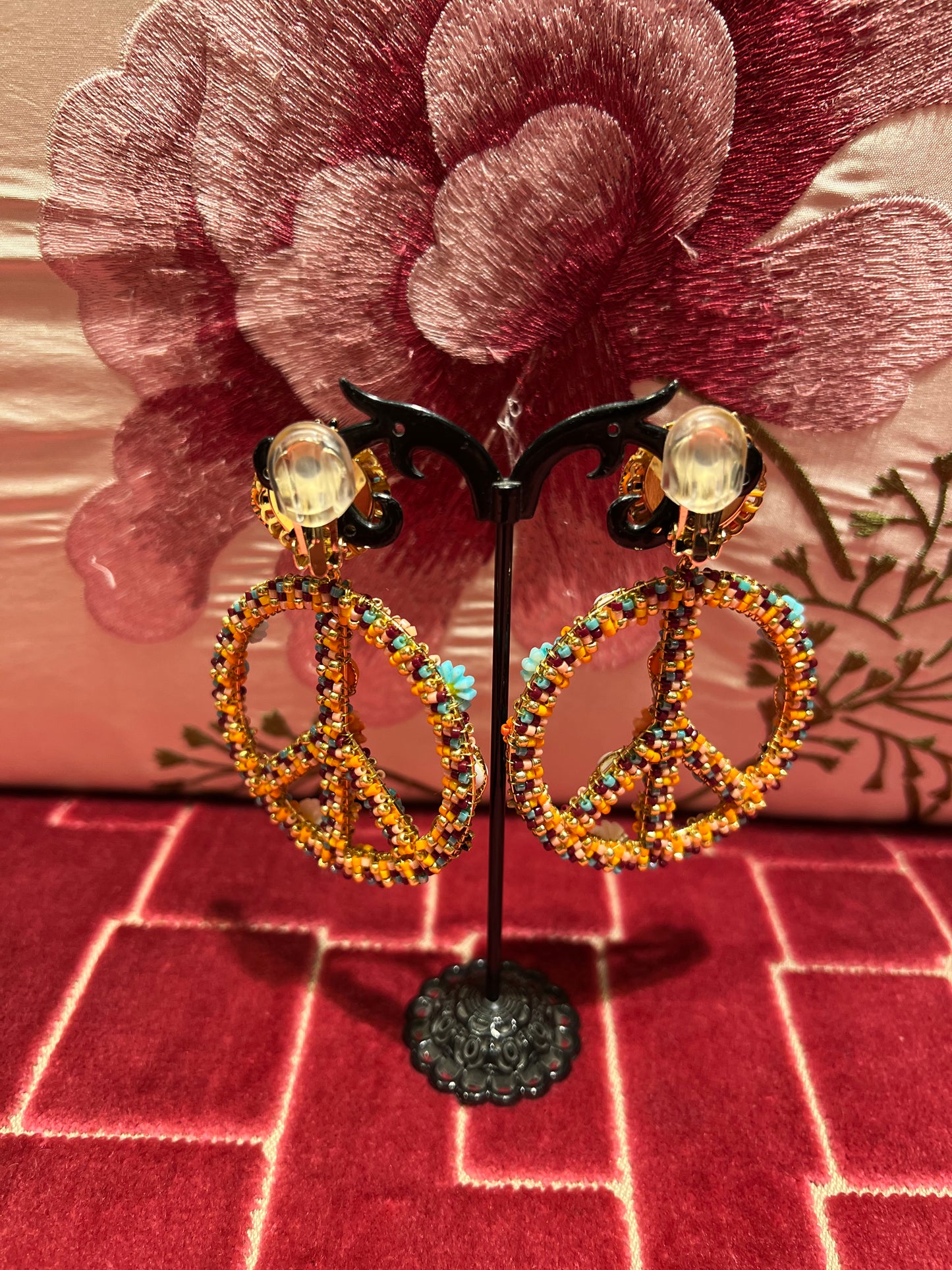 Orecchini Clips peace and love margherite colorate