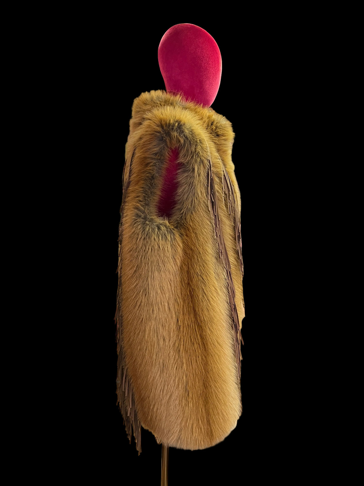 Uncommon gilet di simil pelliccia con frange miele vestibilita’ over