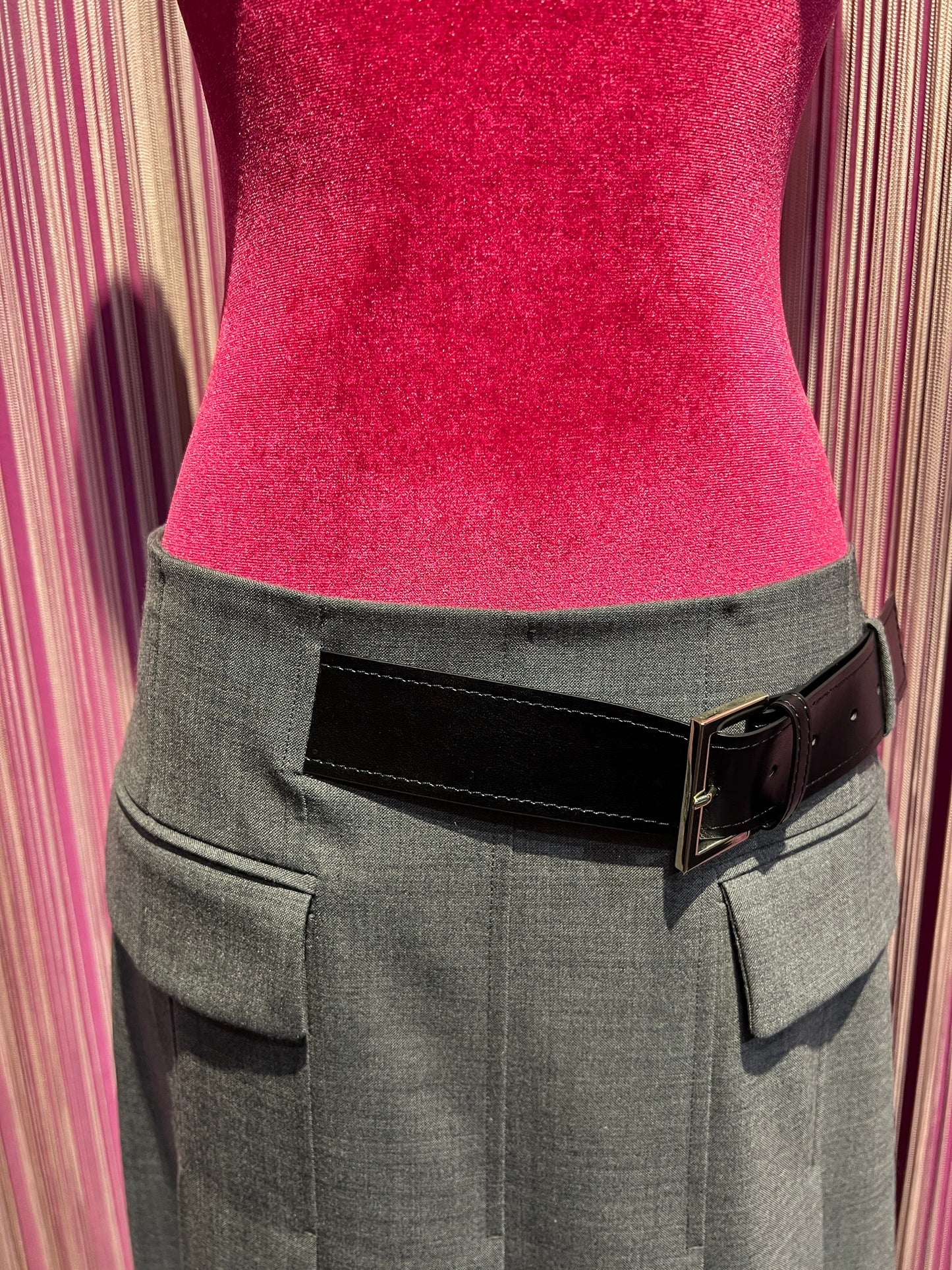 Semicouture gonna a pieghe grigio medio con cinta nera Tracy