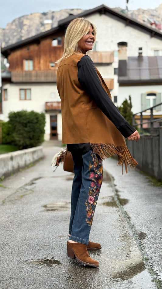 Mon amour  Paris jeans a zampa in denim molto elasticizzato con ricami floreali
