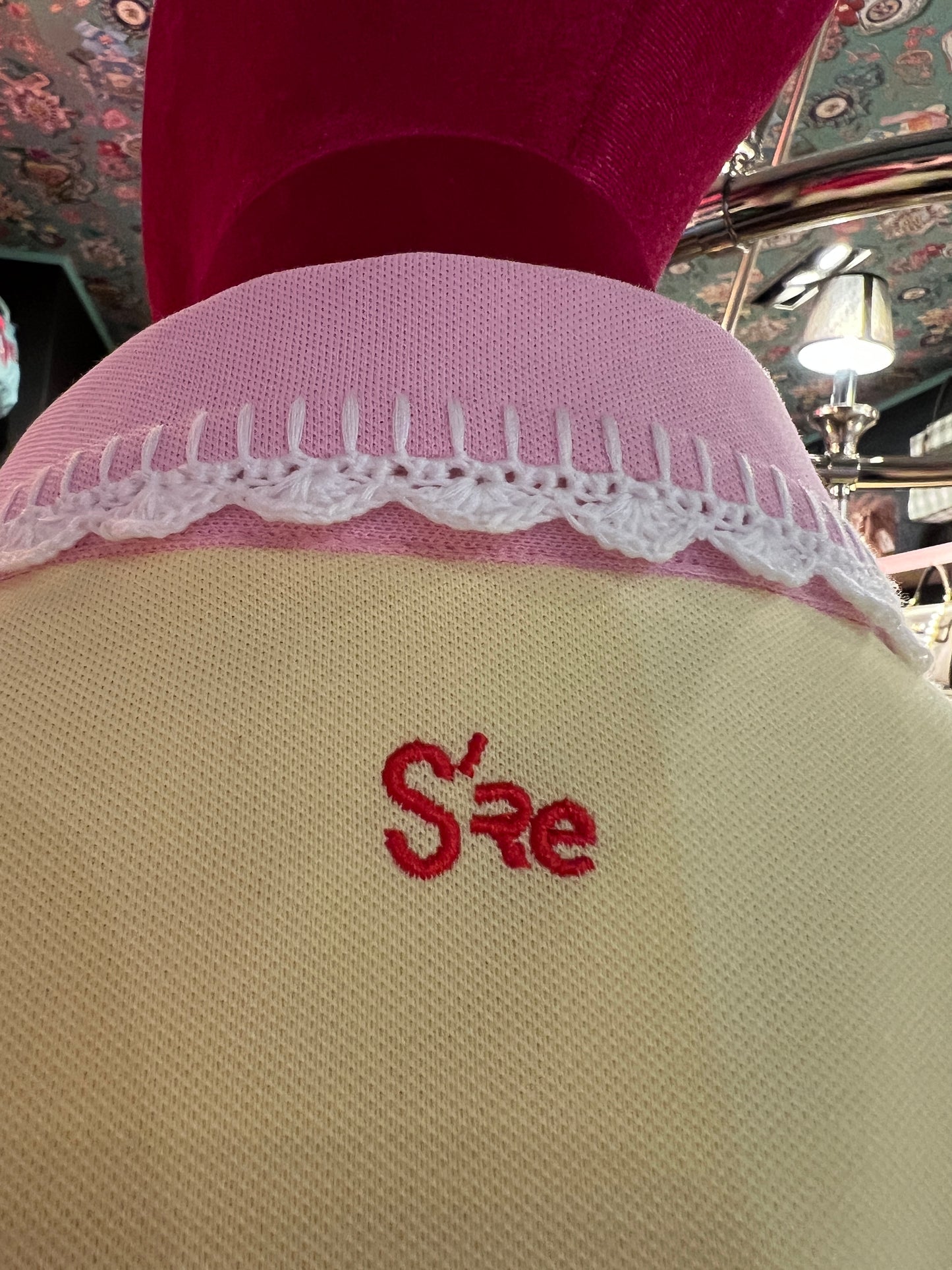 Sincere Paris -30% di sconto polo nido d’ape gialla colletto rosa e bianco