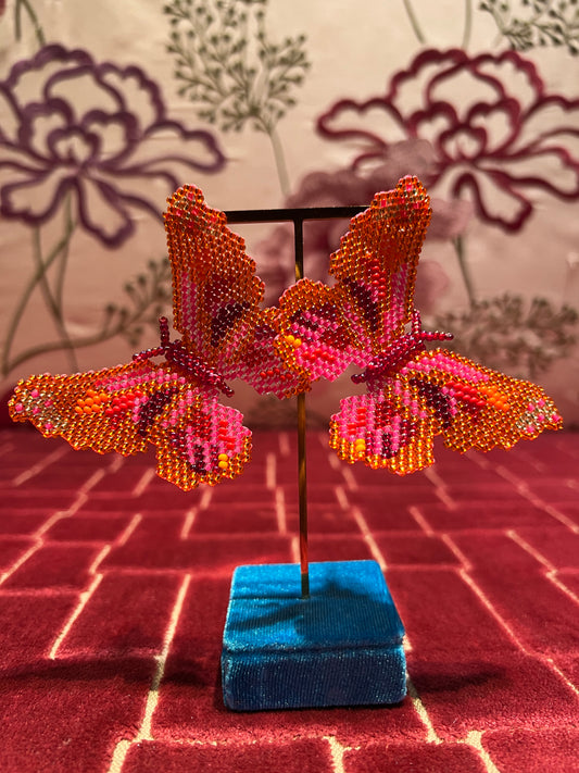 Orecchini perline arancio e fucsia per lobi forati