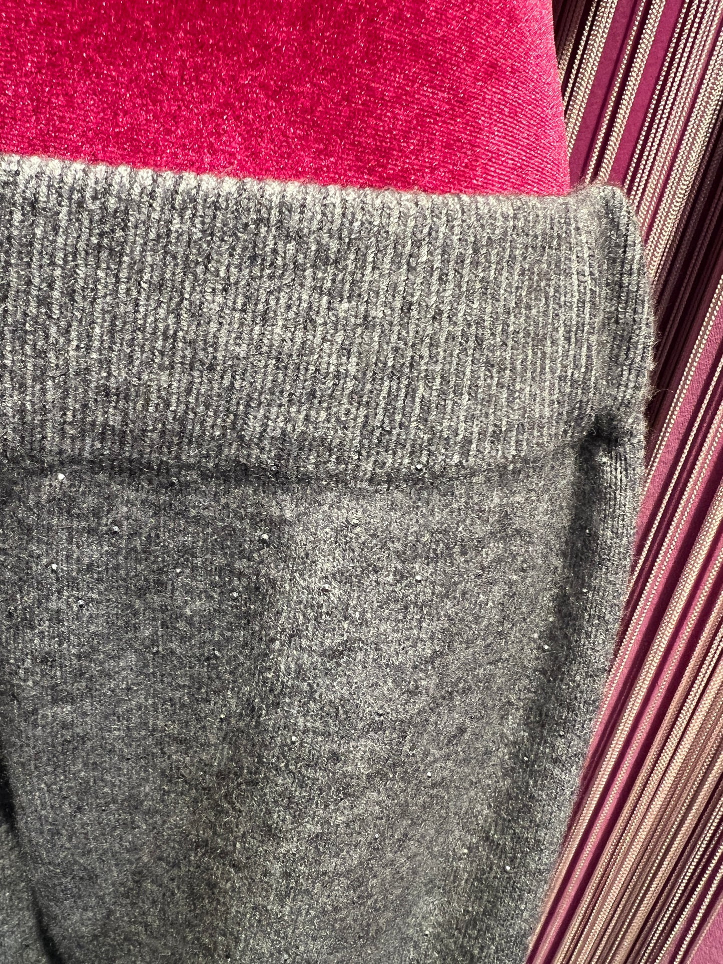 The room completo grigio maglia e pantalone pois cristalli