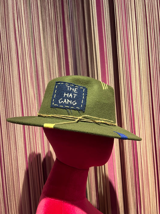 The hatgang cappello logo verde