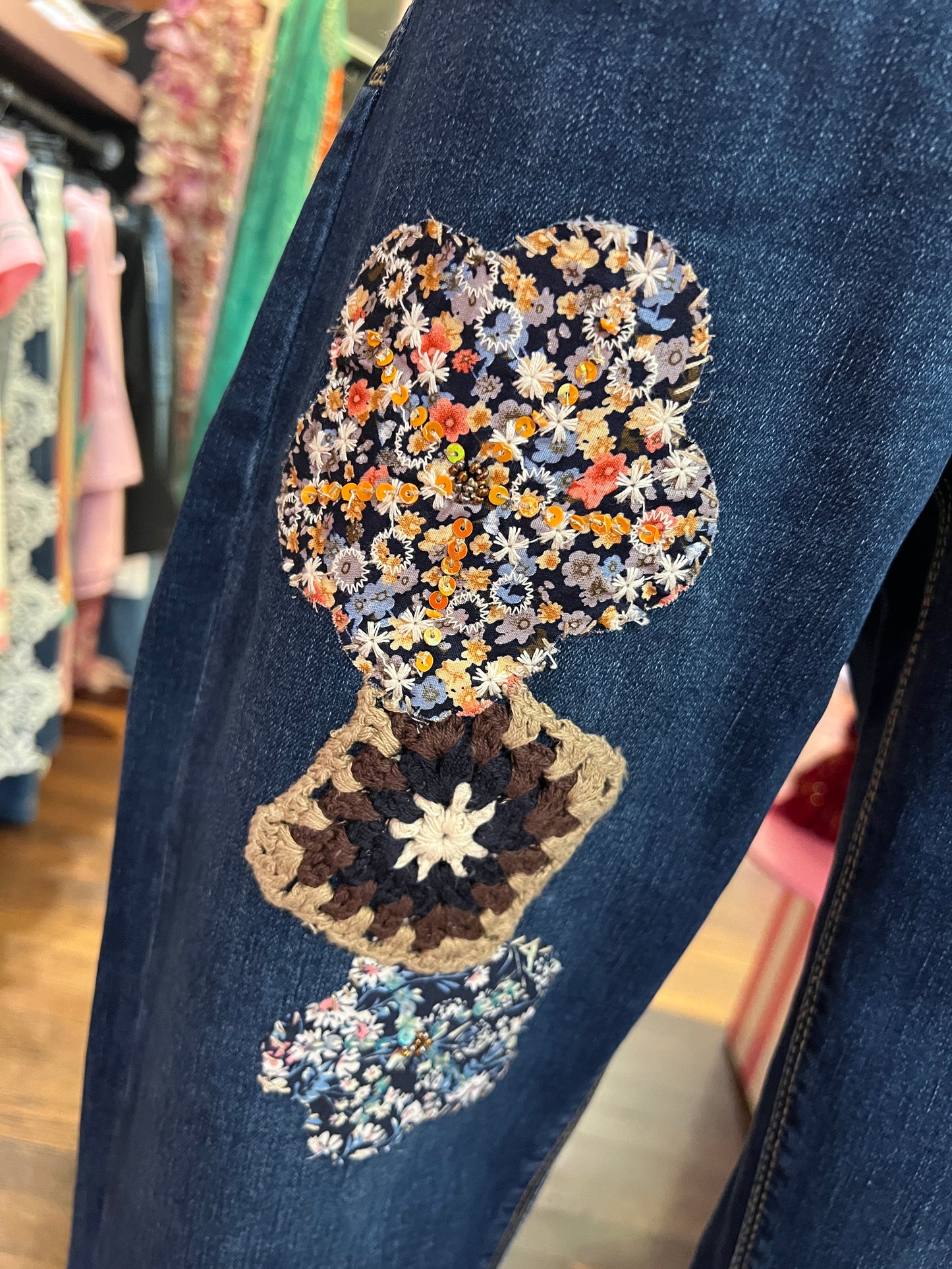 Mon amour Paris jeans fiori crochet elasticizzato medio