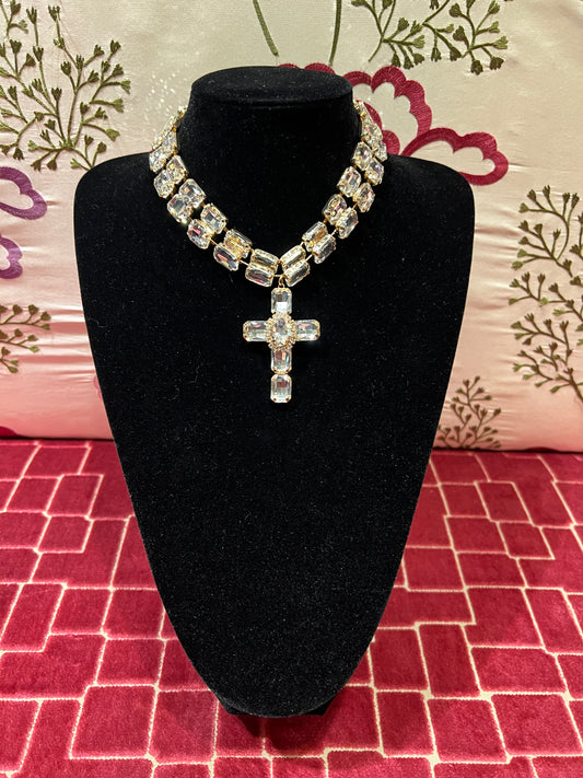 Collana girocollo a due fili di zirconi con croce