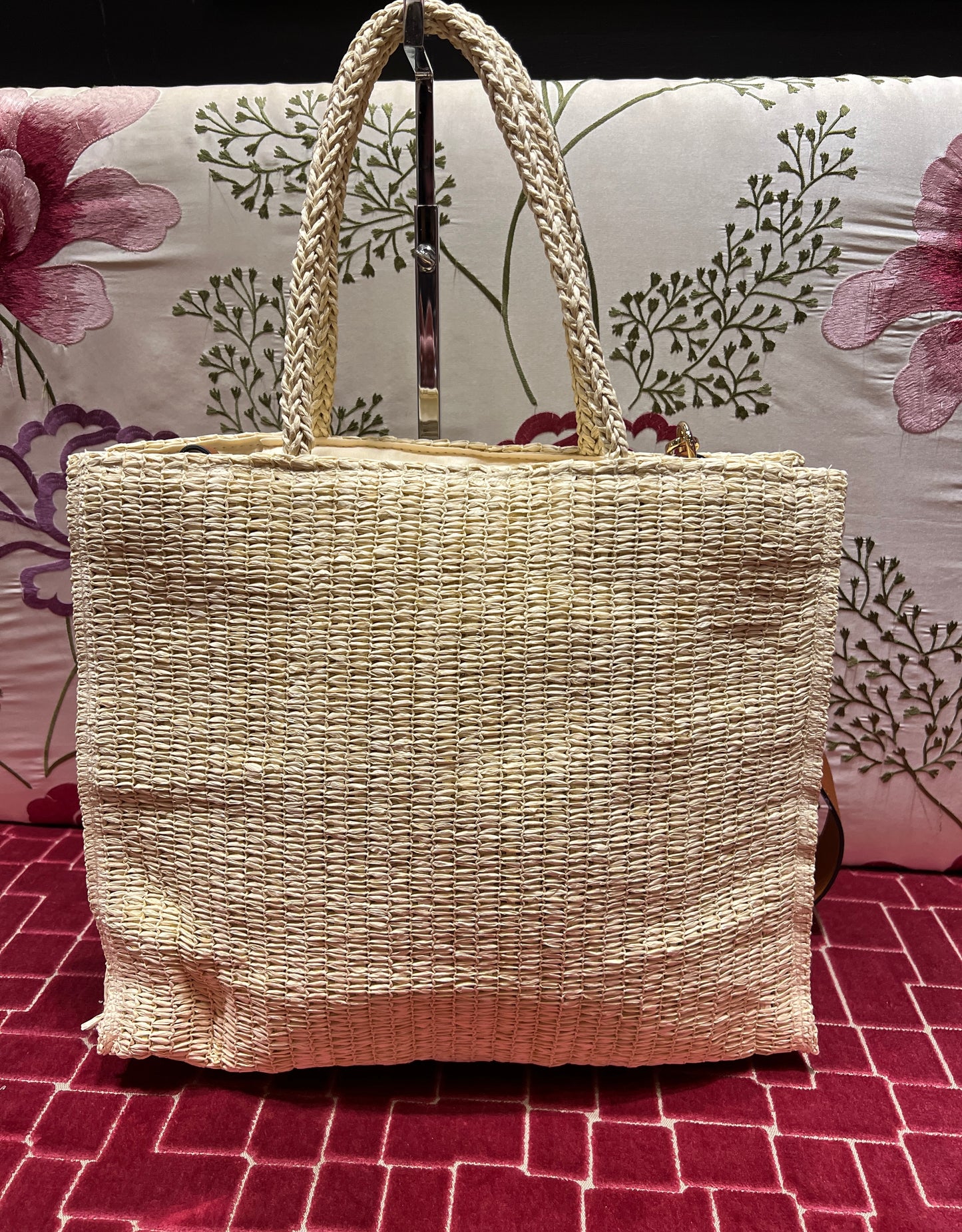 Borsa due manici in paglia intrecciata avorio con scritta “ Beach” tracolla