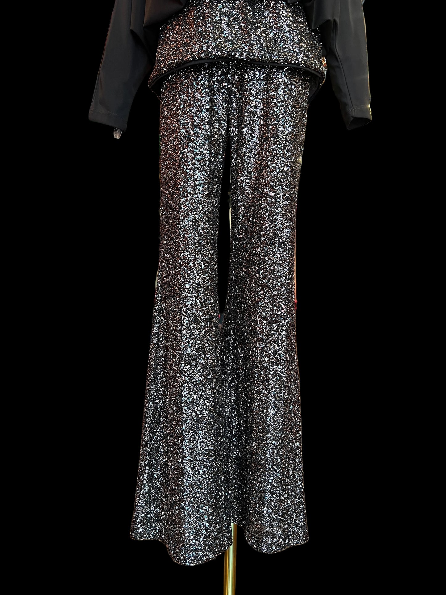 The room completo marrone blusa e pantalone di paillettes