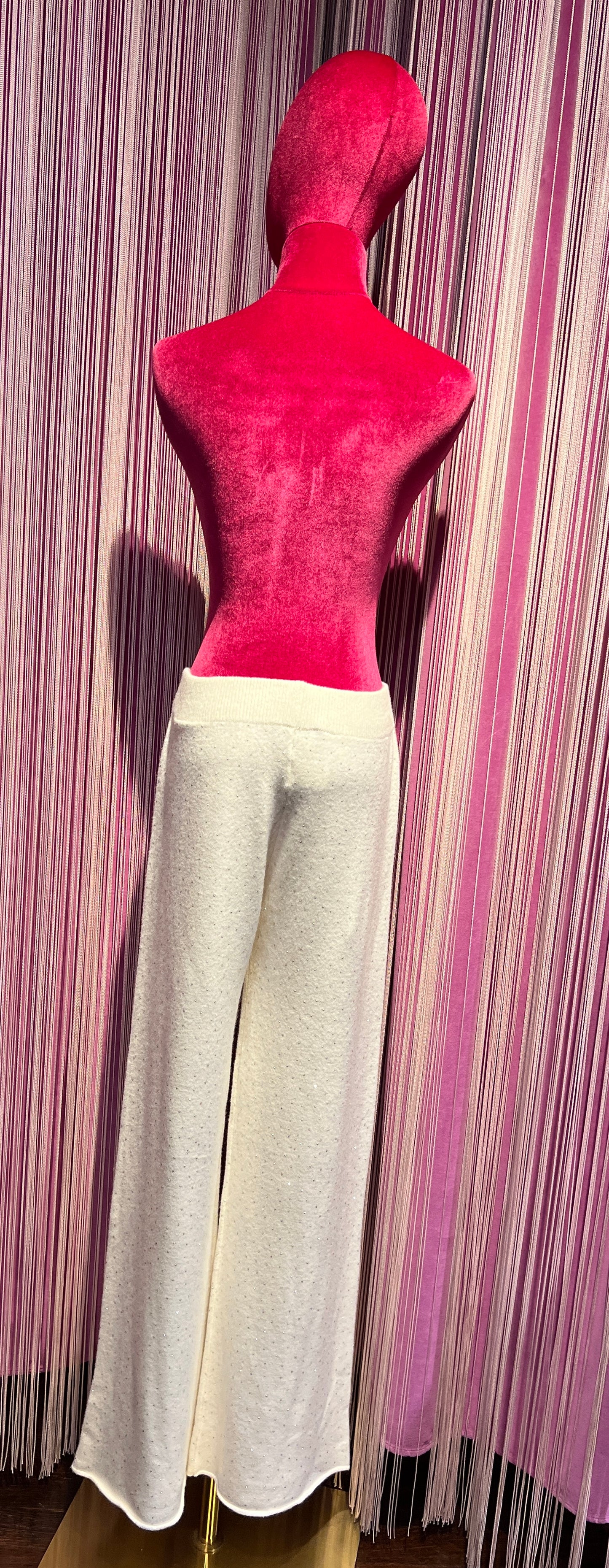 The room completo panna maglia e pantalone con pois cristalli