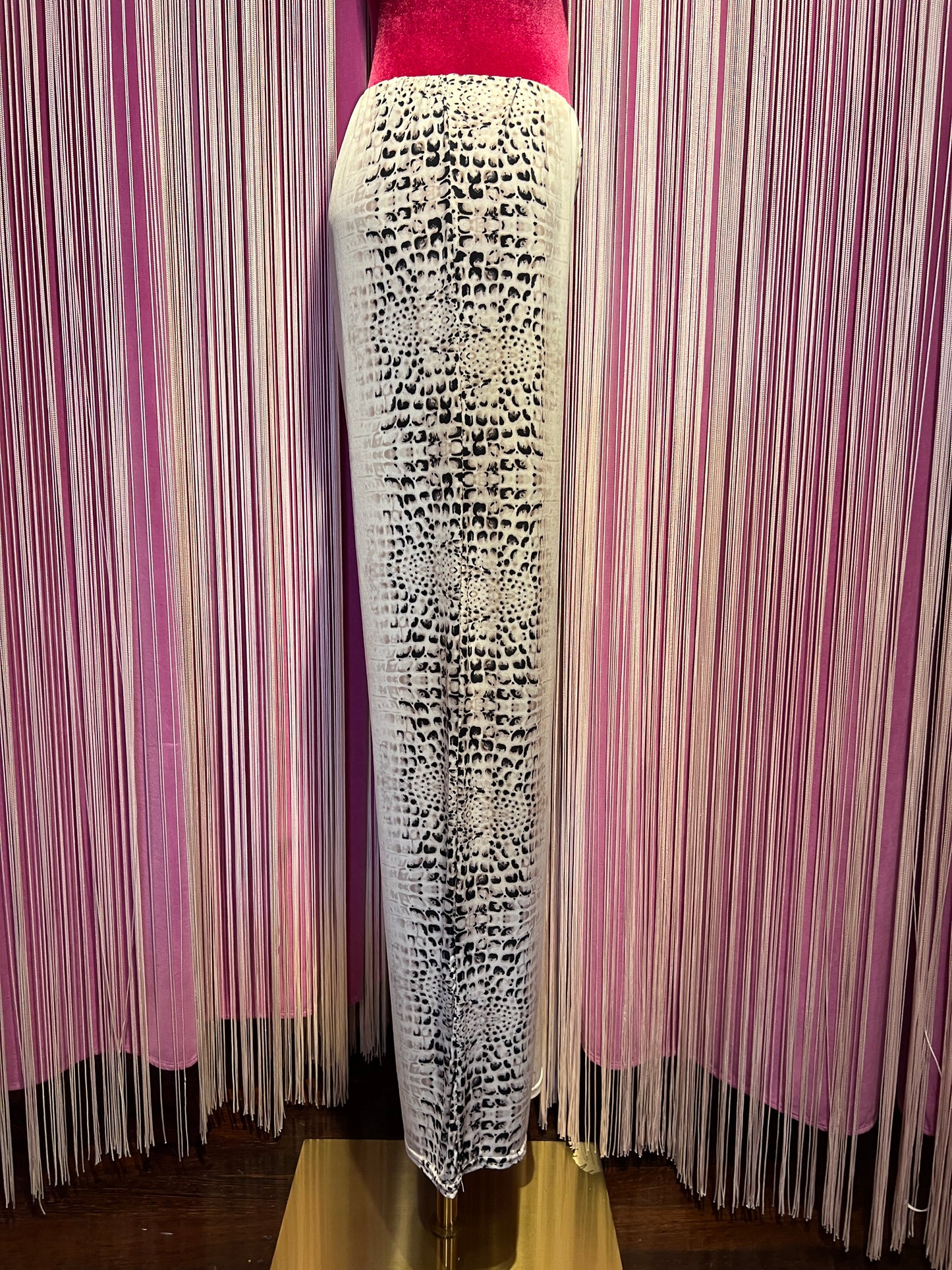 Mon amour Paris completo in viscosa stampa animalier fondo panna