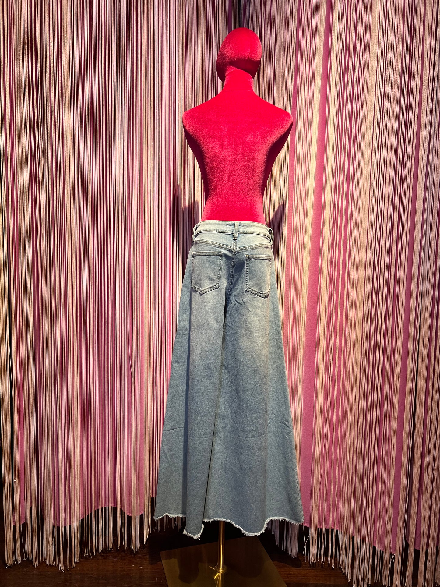 Love & roses -50 % di sconto  jeans denim chiaro a palazzo sfrangiato