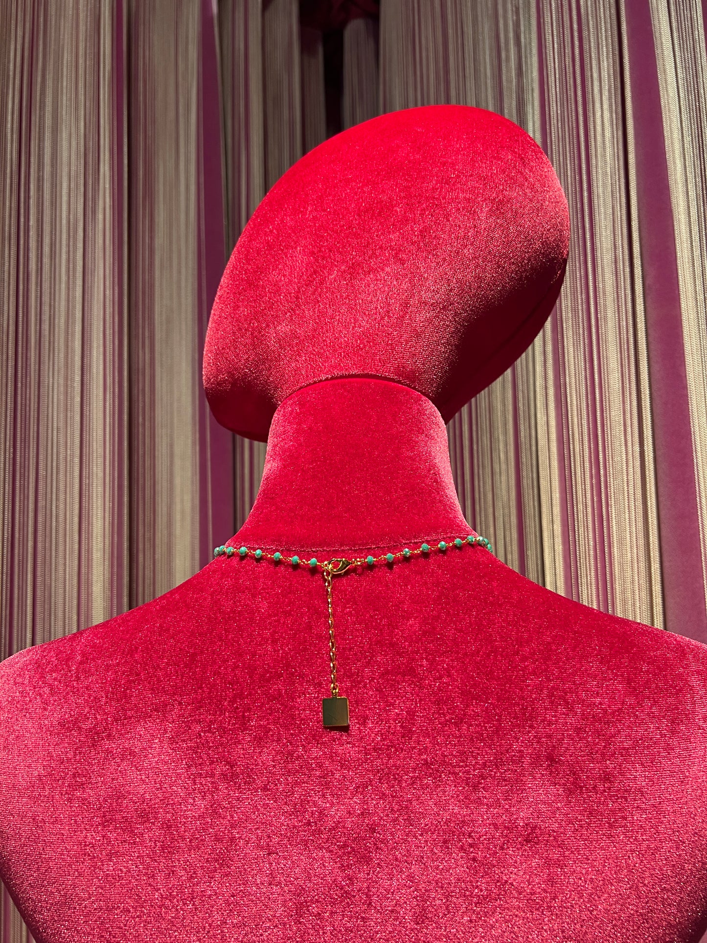 Principessa glam collana girocollo perline celesti con charms occhio cornetto cuore sacro