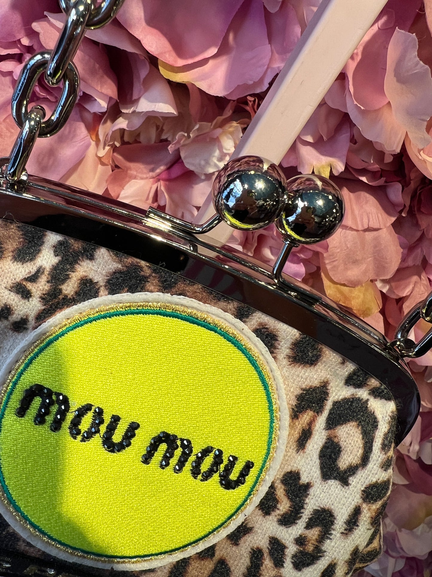 5 Progress borsa fantasia leopardata con patch e tracollina