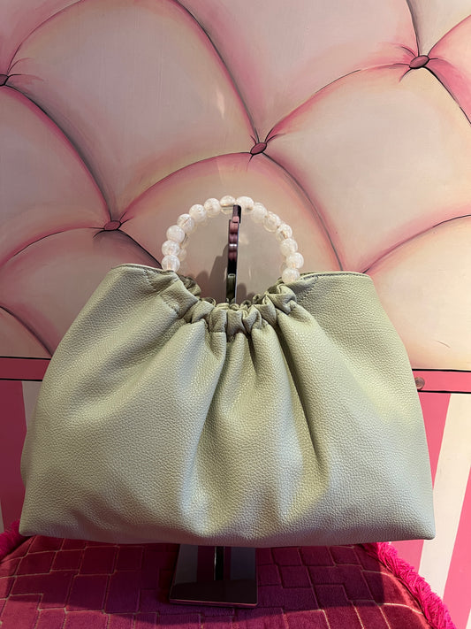 Borsa ecopelle verde salvia con manici perle resina e tracolla