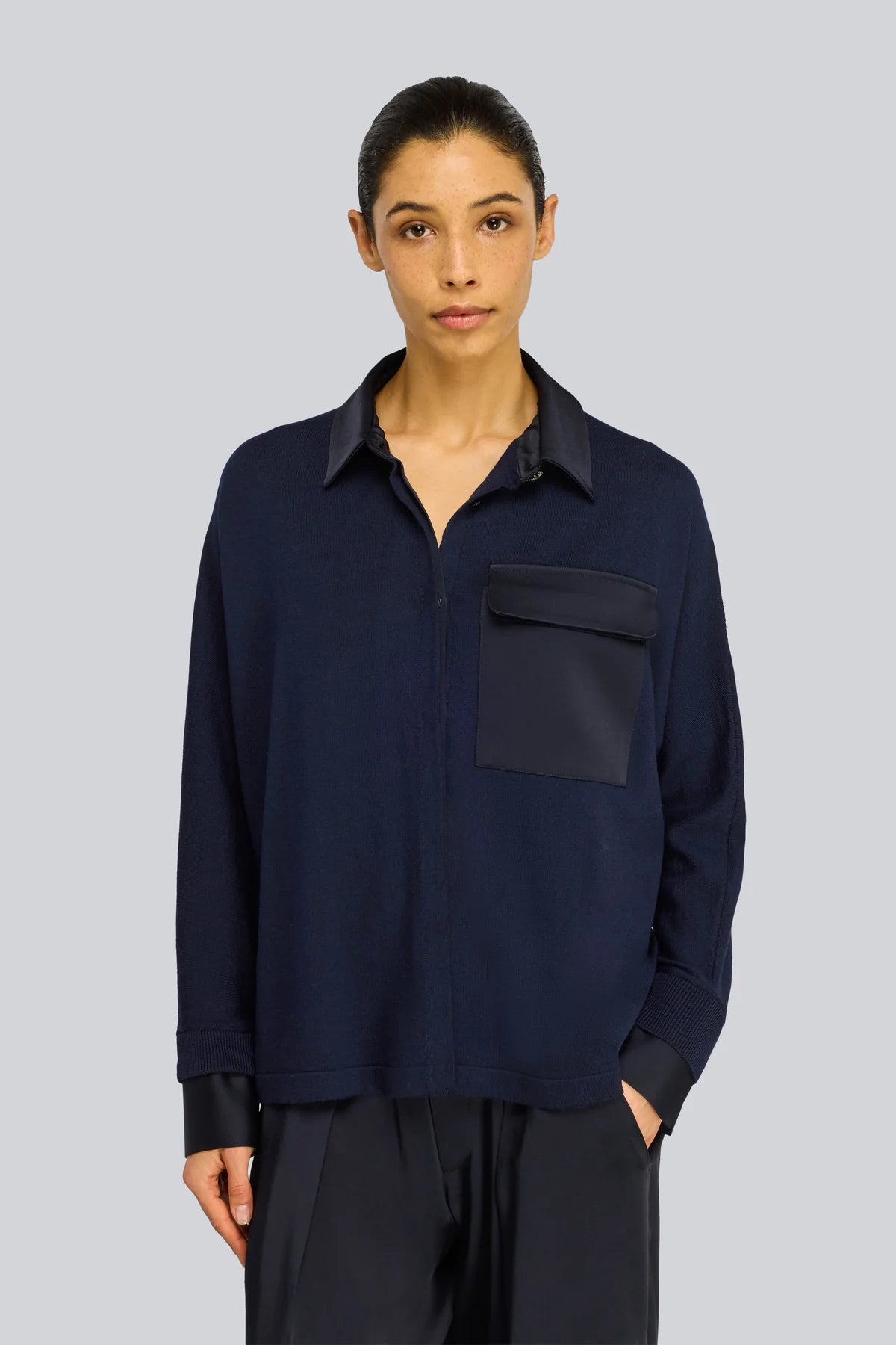 Semicouture maglia in lana blu con dettagli colletto polsini e tasca in enerversatin