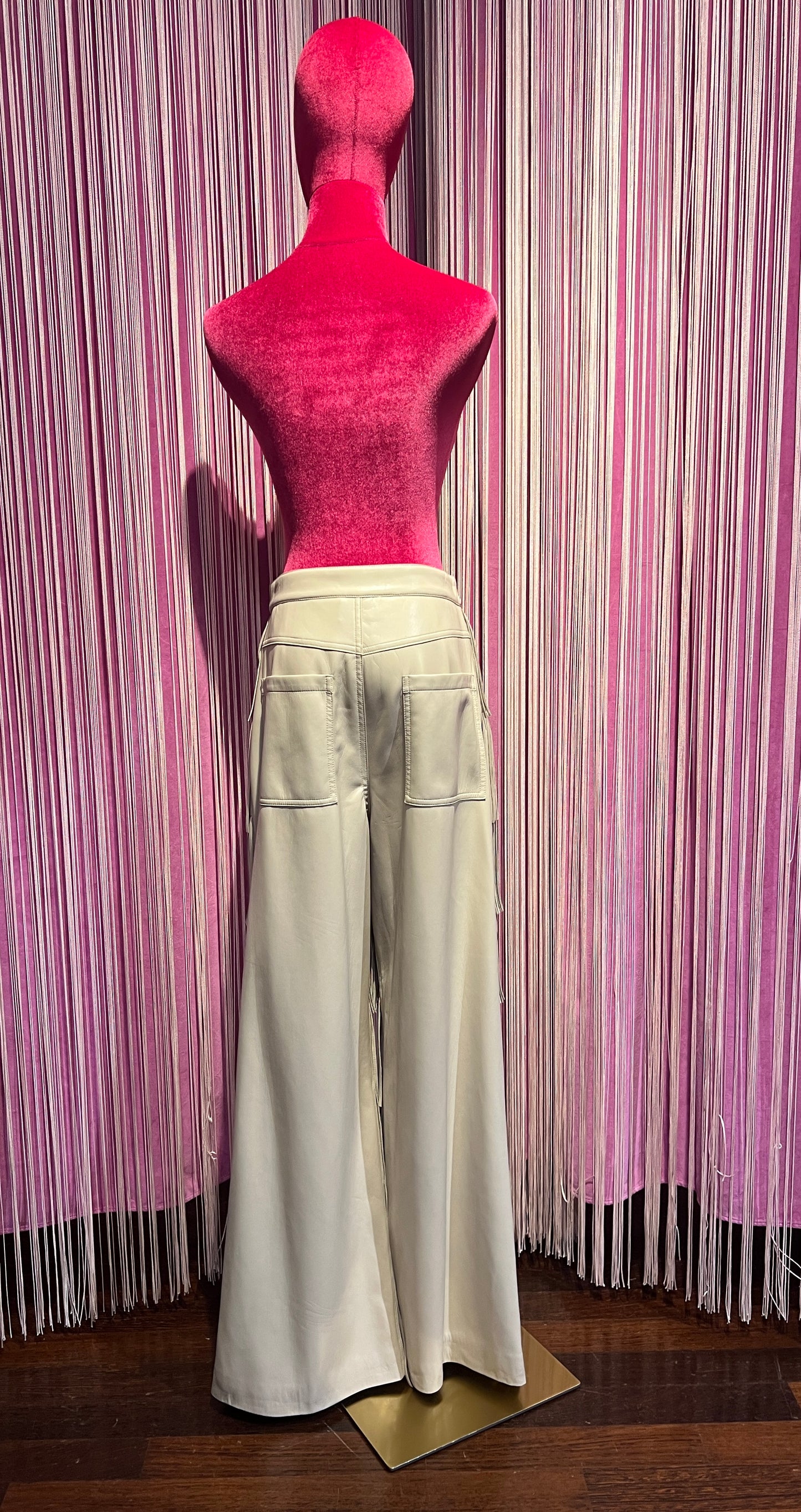 Isabelle Blanche Paris pantalone in ecopelle con frange ghiaccio