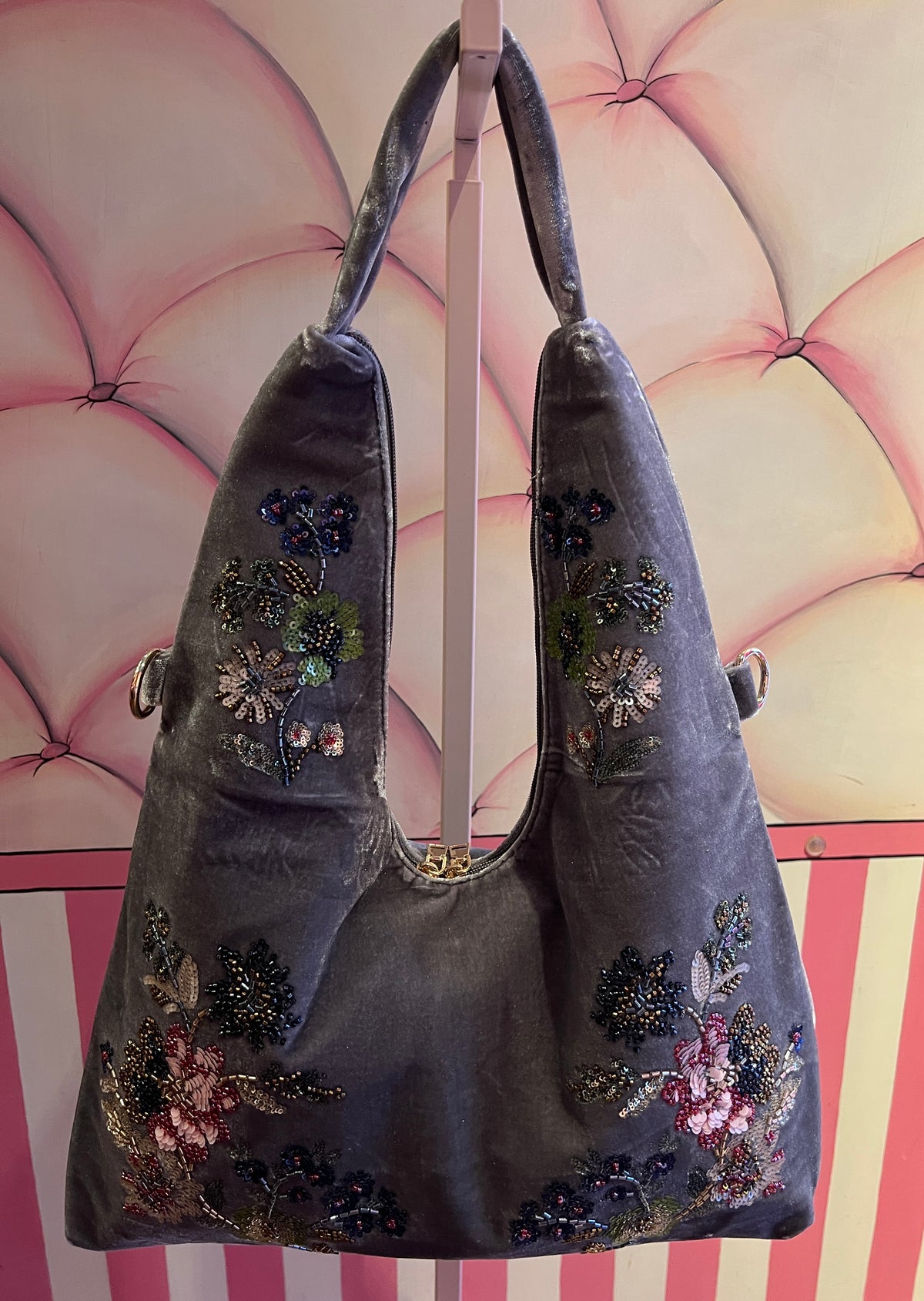 Love & roses borsa a spalla di velluto grigia con ricami floreali dí paillettes e perline stile orientale, tracollina