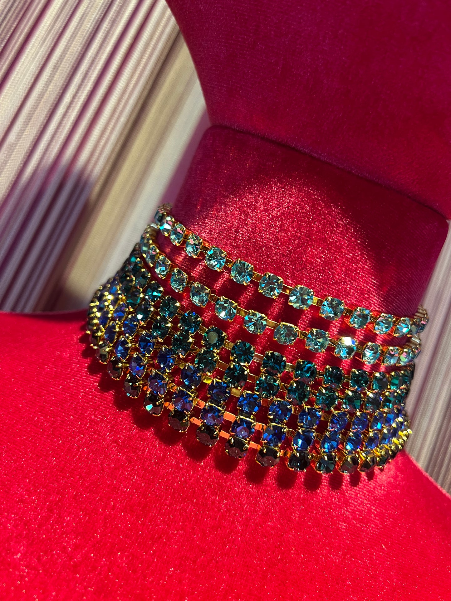 Choker cristalli 7 fili celeste blu