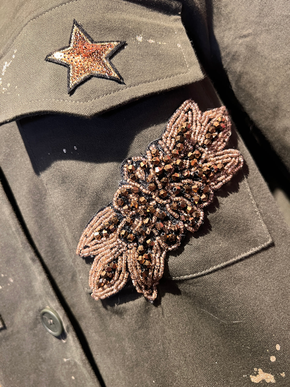 ABpink🩷 giacca Charlotte verde militare con patch stella paillettes gialla tigre fucsia sul retro vestibilita’ 40/44