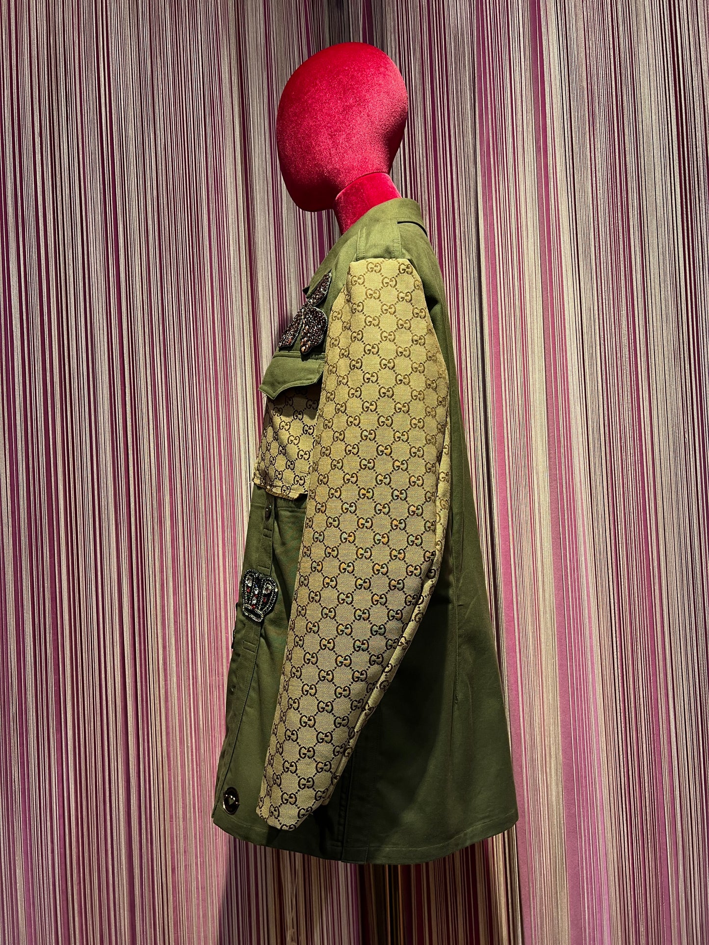 ABpink la verdina , giacca militare con maniche logate e patch fiori cristalli, fiori ricamati e cuore sacro