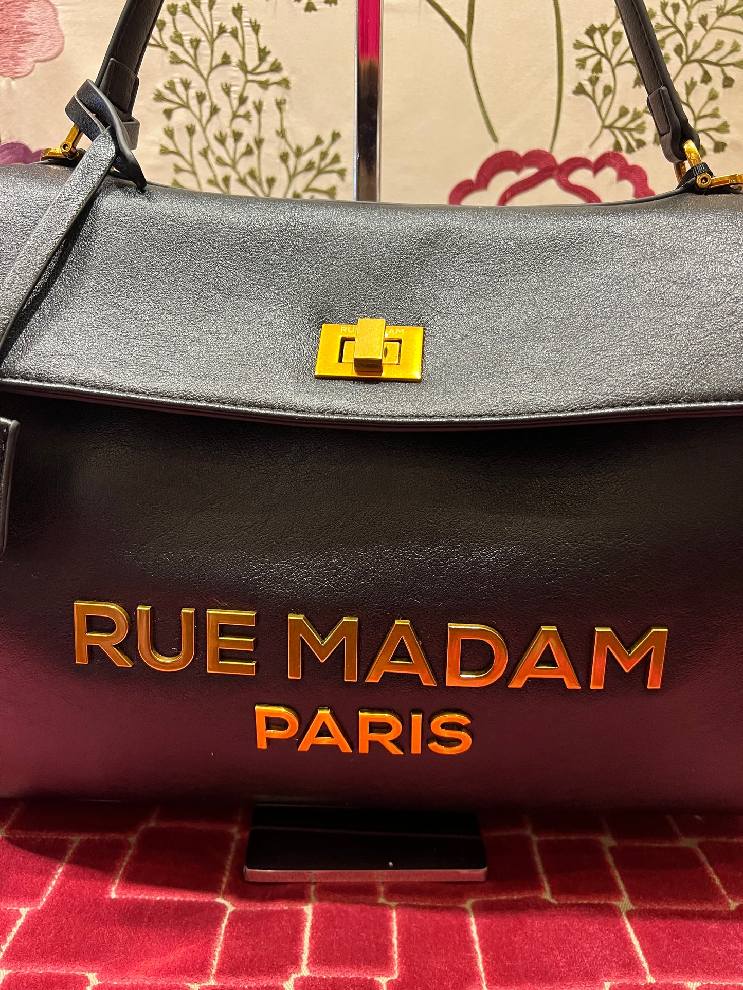 Rue Madam Paris borsa ecopelle nera con tracolla “ Les jour xl “