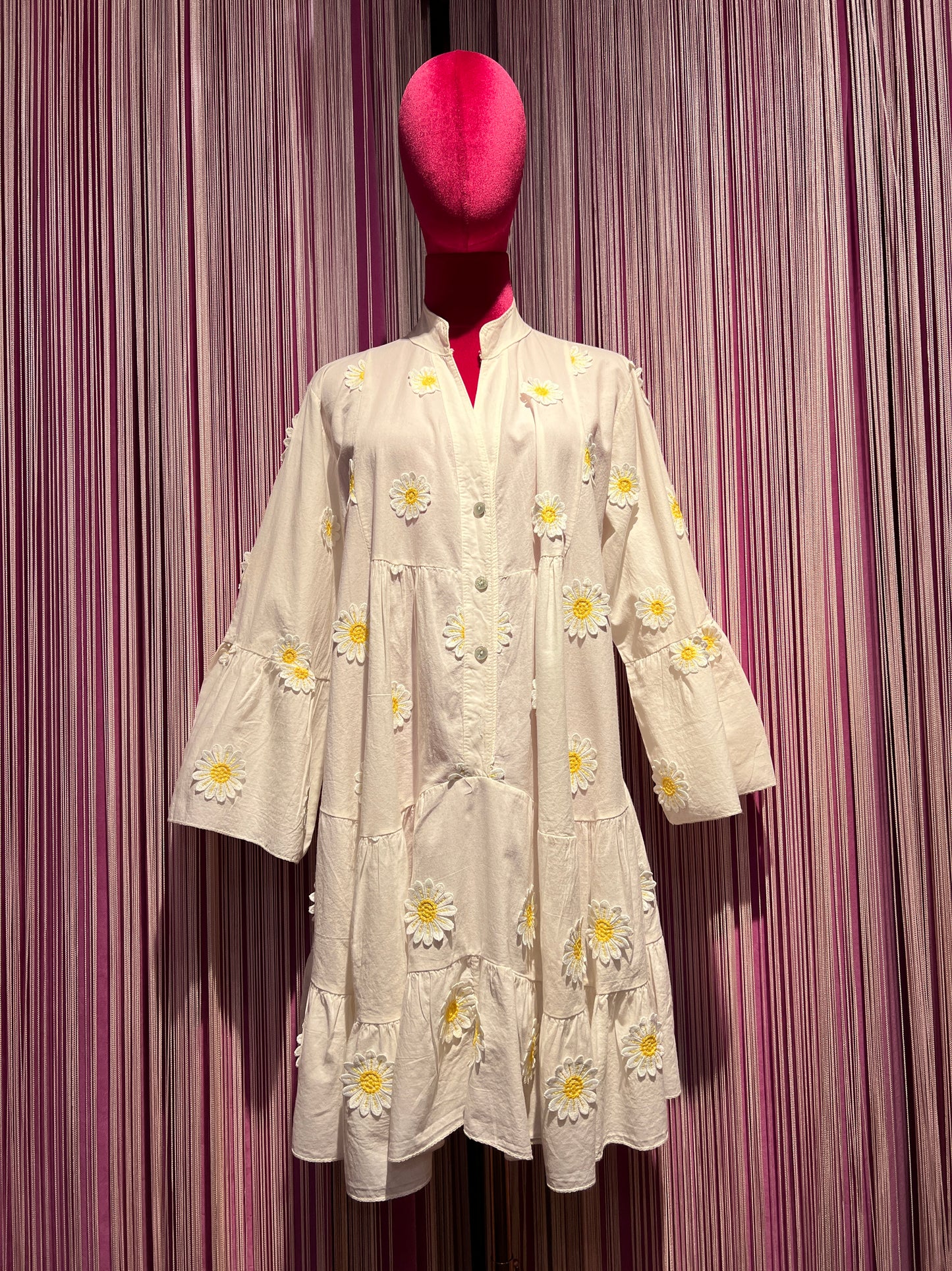 Mon amour Paris abito corto in cotone bianco con applicazioni margherite