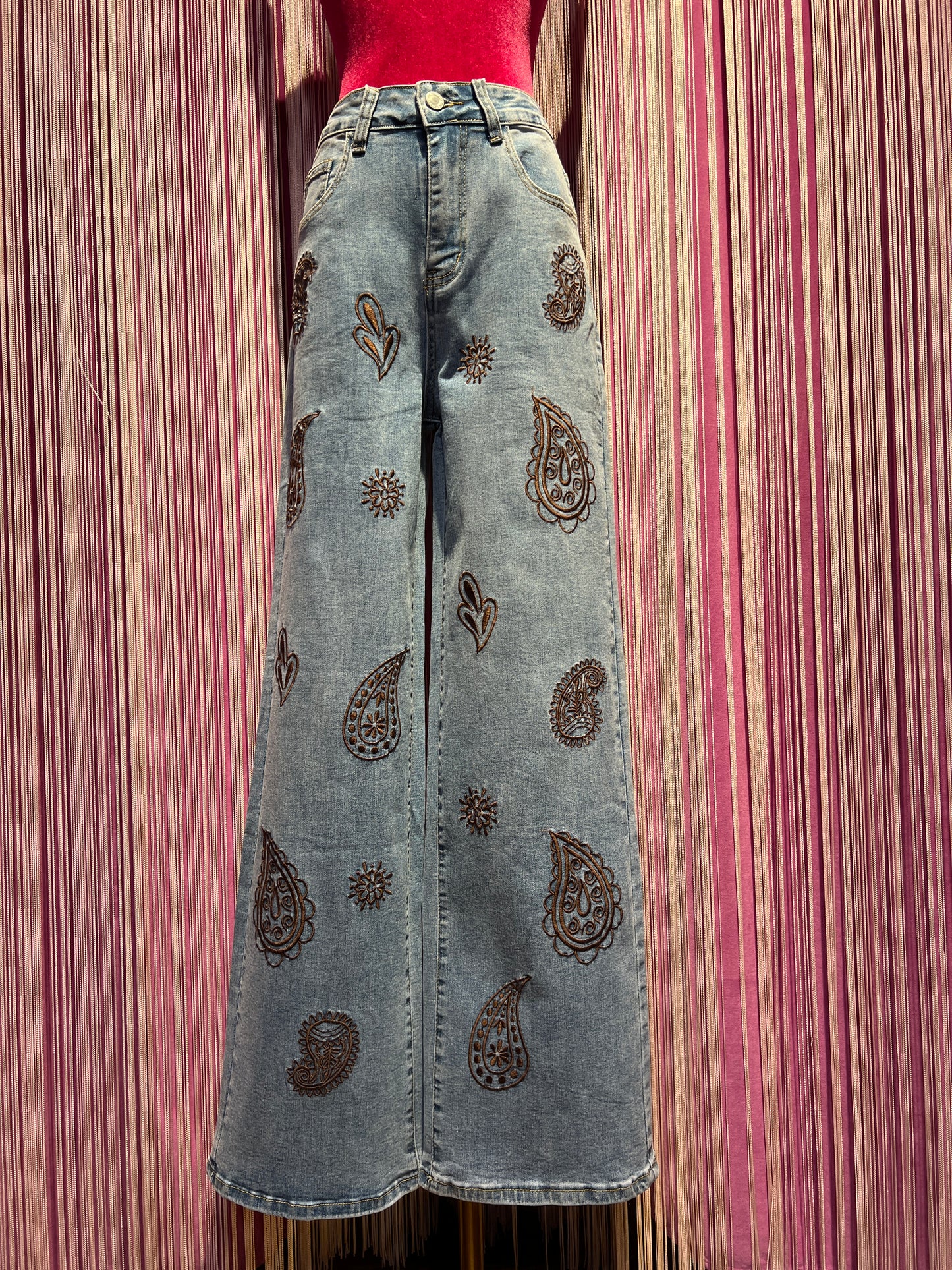 Love & roses jeans a zampa disegno cachemire