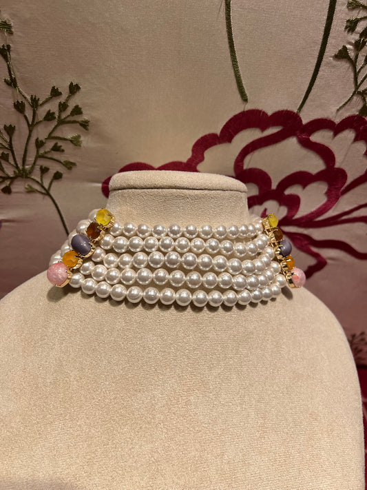 Manuela Ajo creazioni choker perle di Maiorca con pietre dure rosa gialle grigie