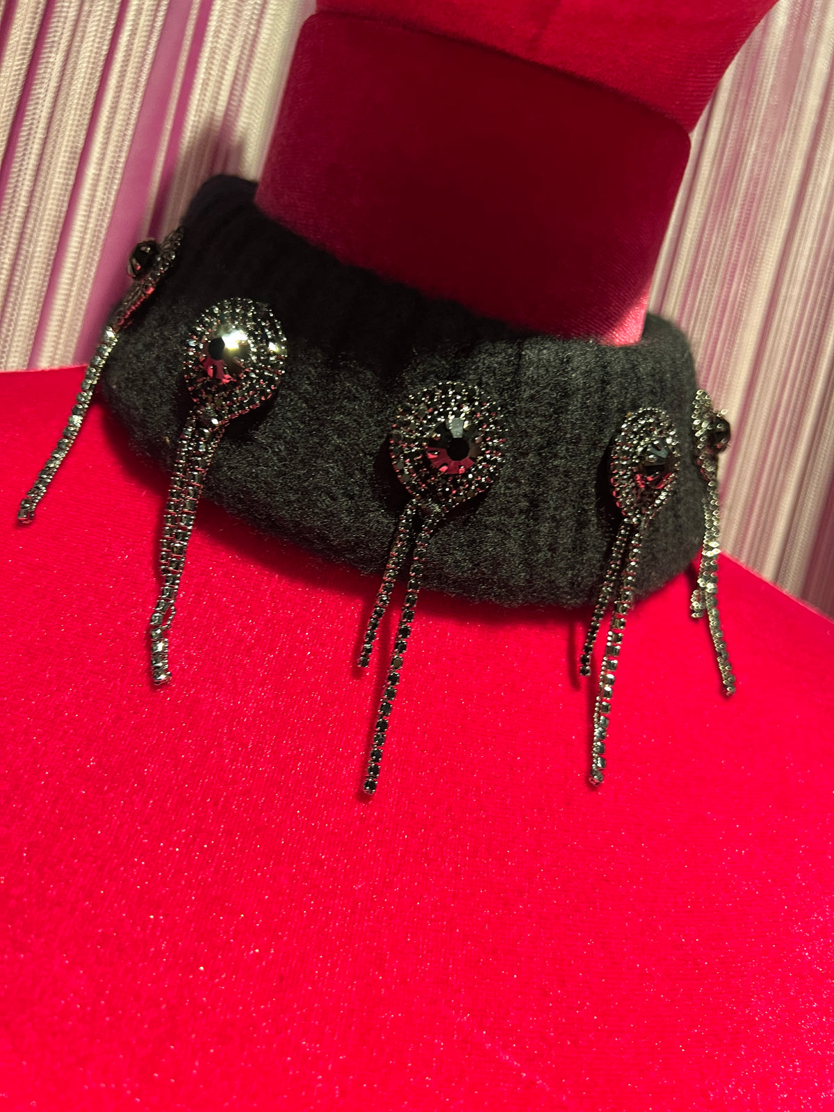 Isabelle Blanche Paris colletto in maglia con ricami strass nero