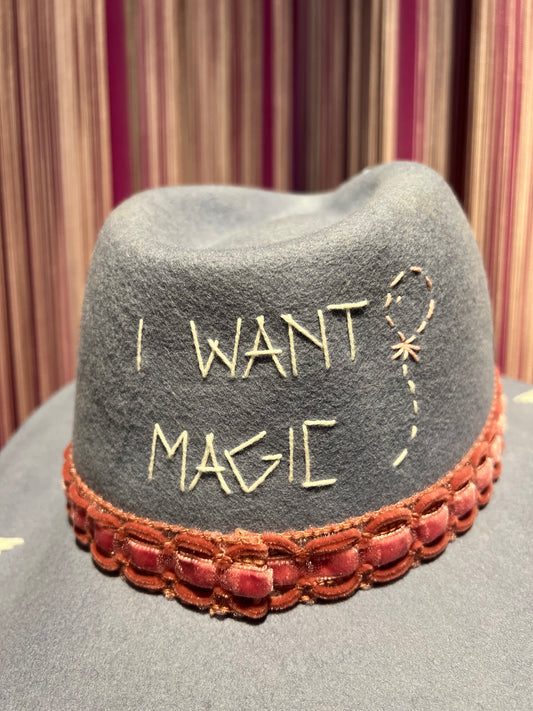 The hatgang cappello I want magic celeste