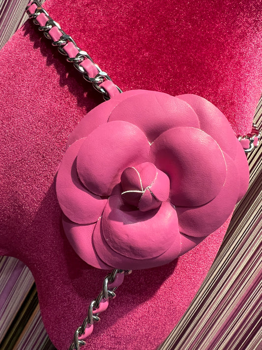Cintura / collana camelia rosa  con catena argento regolabile