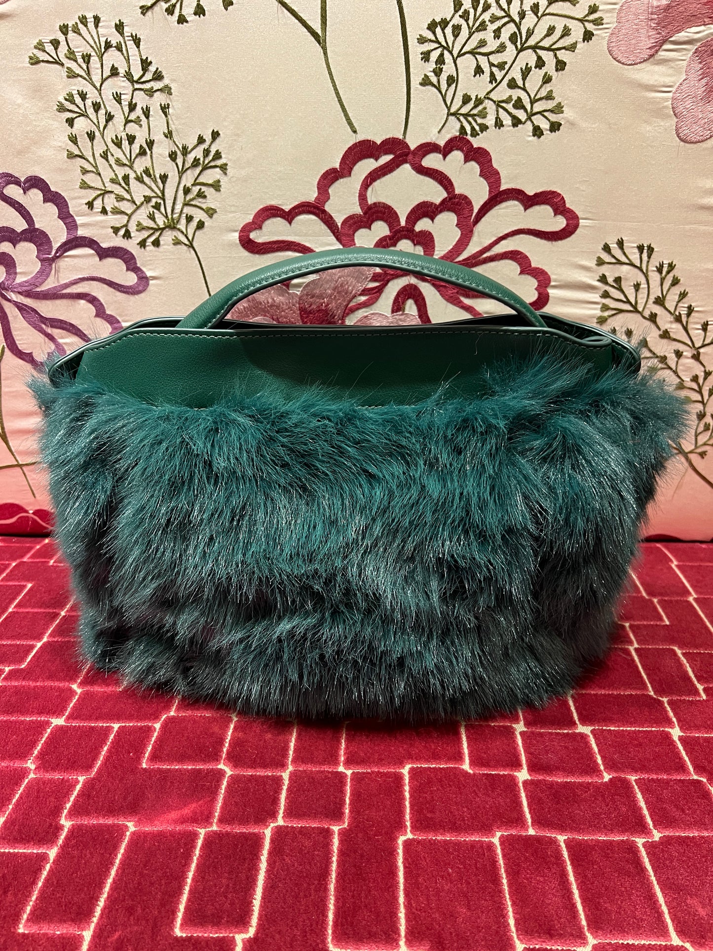 Borsa ecopelliccia verde con tracollina