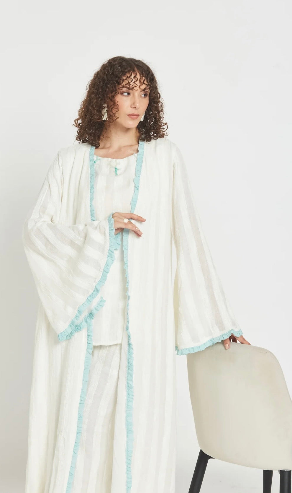 Be-sunset -20% di sconto kimono bianco con cinta e rifiniture turchesi