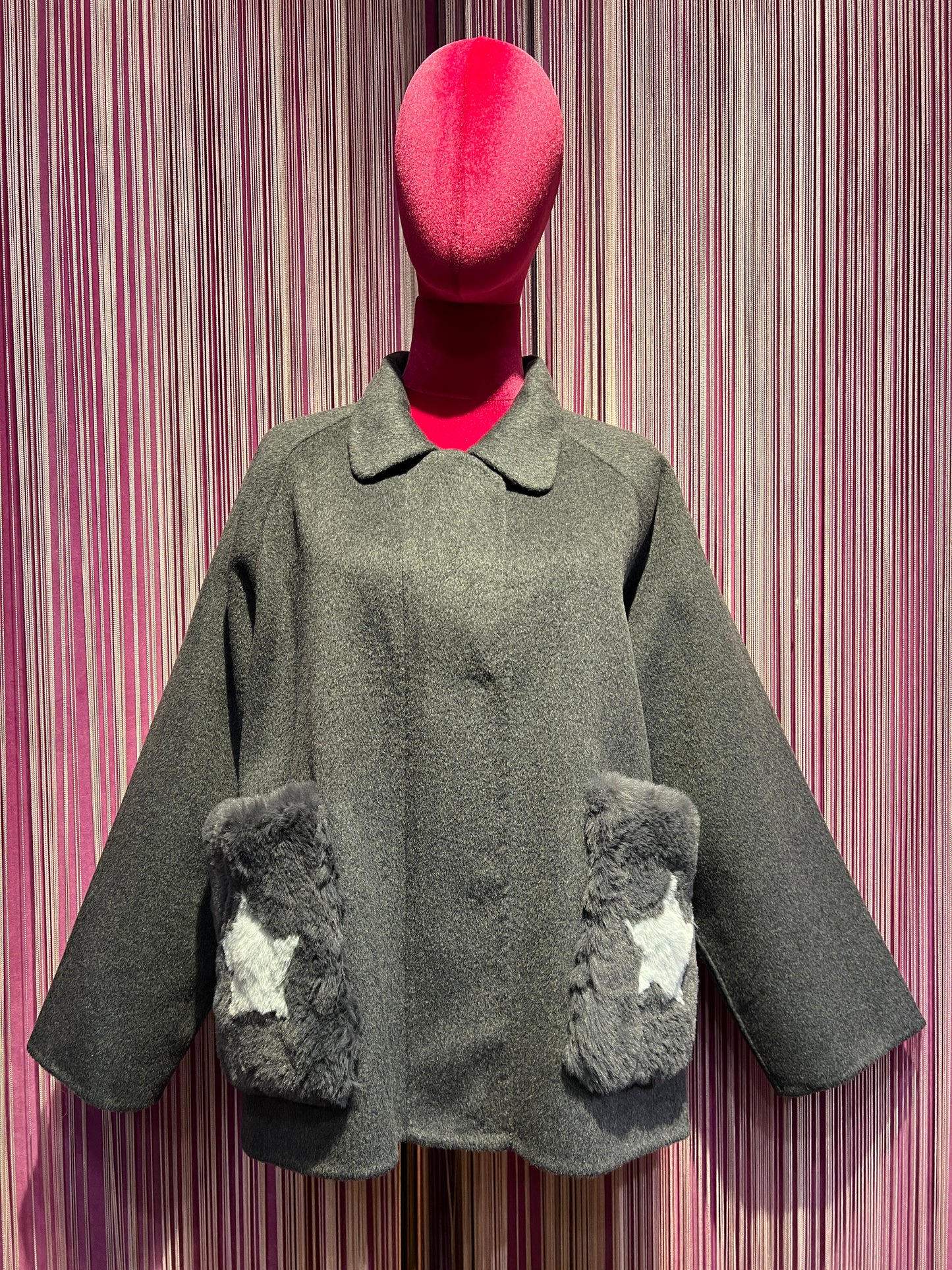 Sincere Paris giacca cappotto con sciarpa rimovibile grigio scuro tasche ecopelliccia con stelle