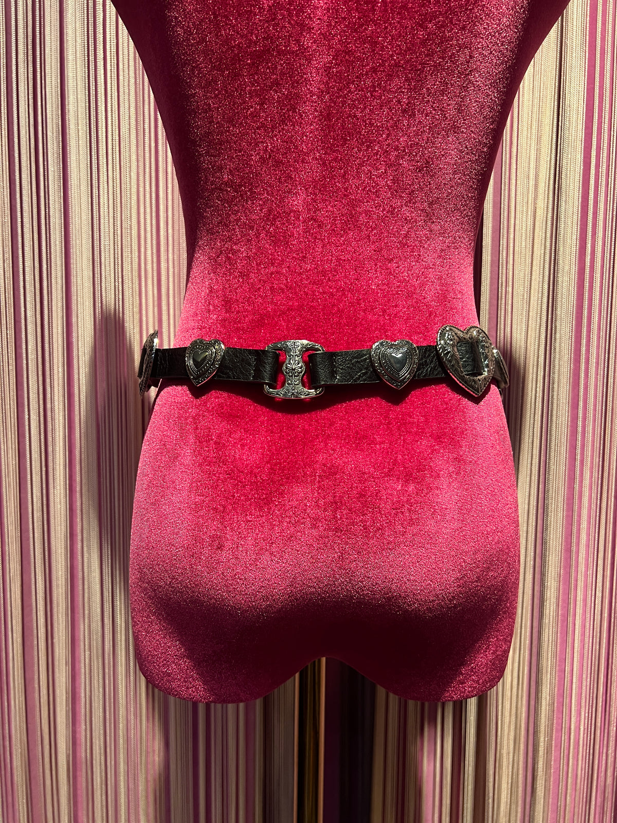 Love & roses cinta ecopelle con dettagli metallici argento cuori