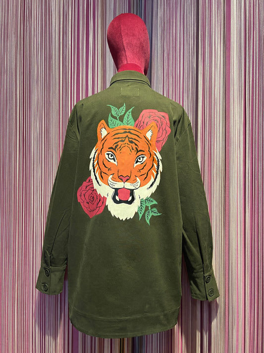 ABpink🩷 giacca Charlotte verde militare con patch cuore sacro tigre sul dietro, vestibilita’ 40/48