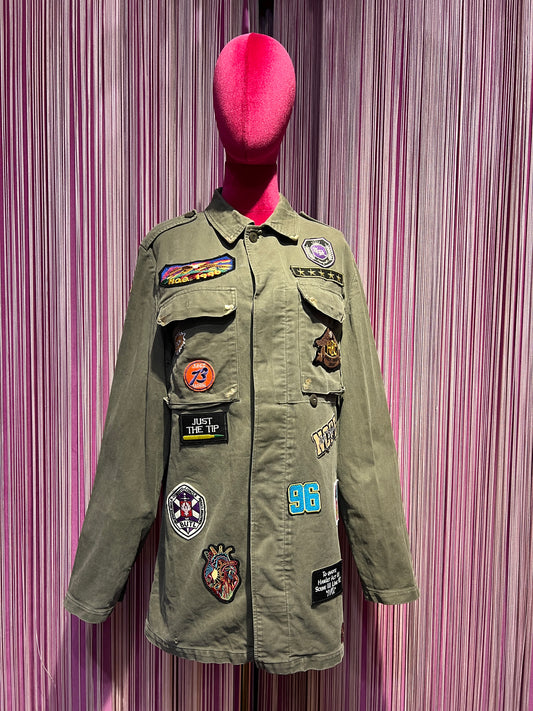 ABpink 🩷 giacca la verdina verde militare unisex con patch lone wolf , topolino