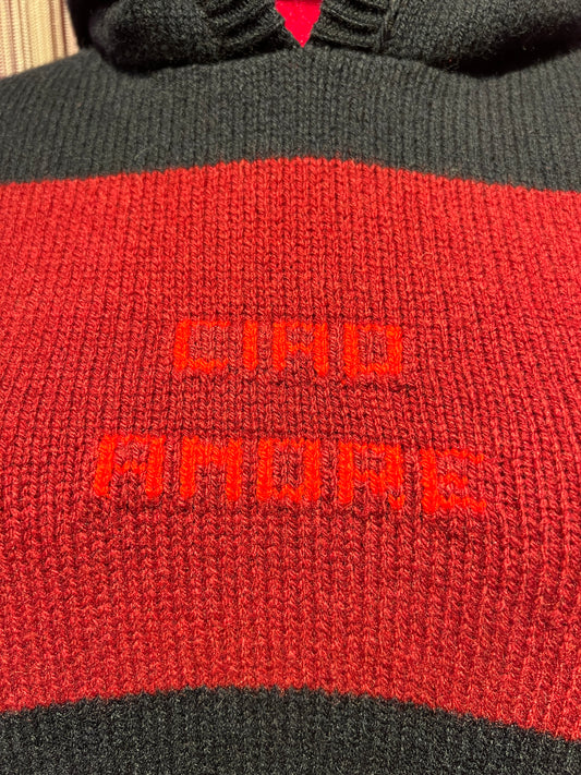 Giada Benincasa maglia con cappuccio bicolore con logo “ Ciao amore”