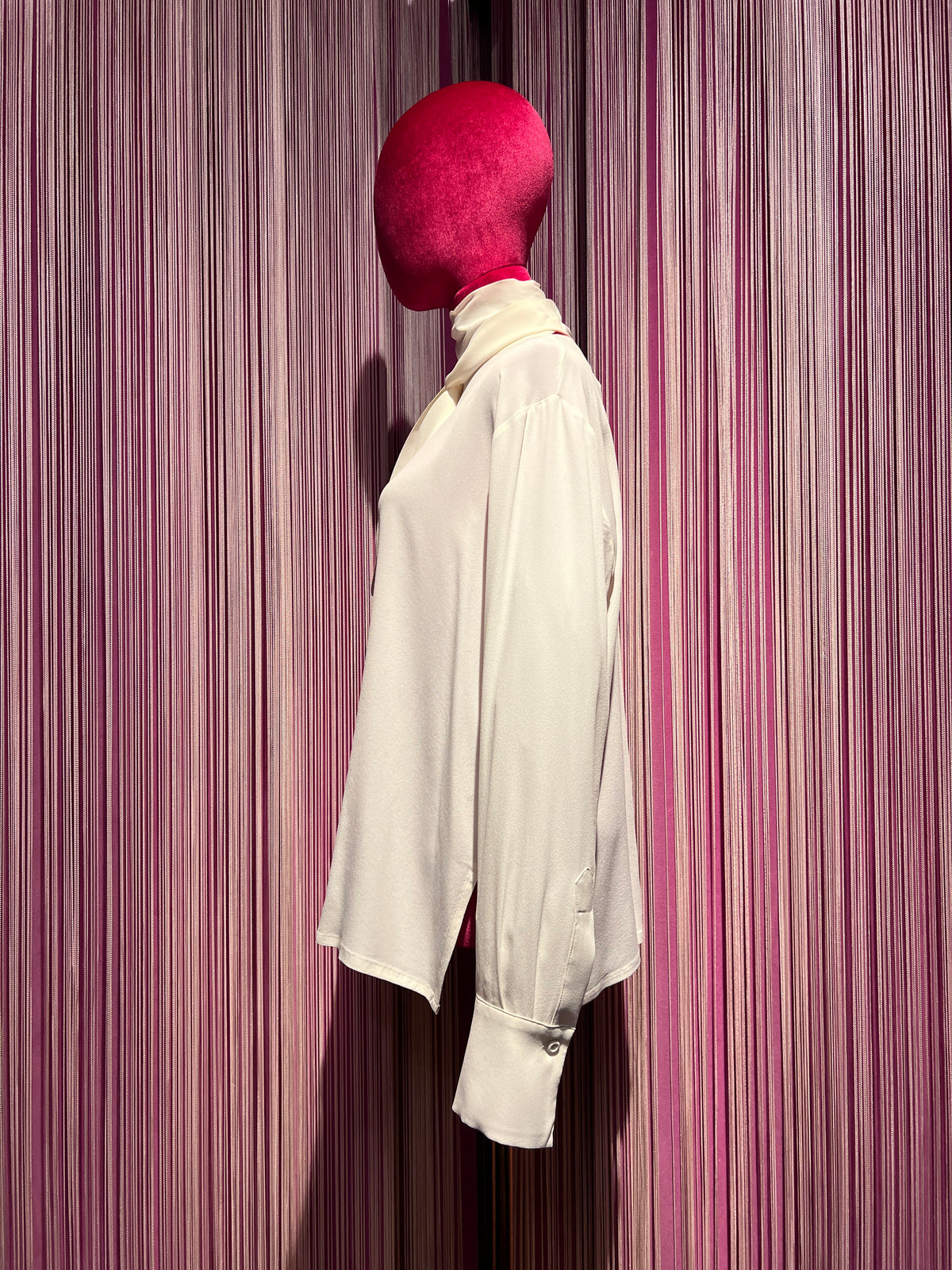 SU official blusa panna con fiocco