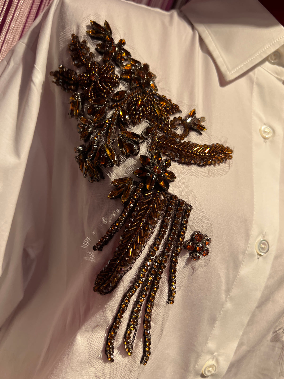 Ermanno Scervino camicia in cotone elasticizzato con ramage cristalli