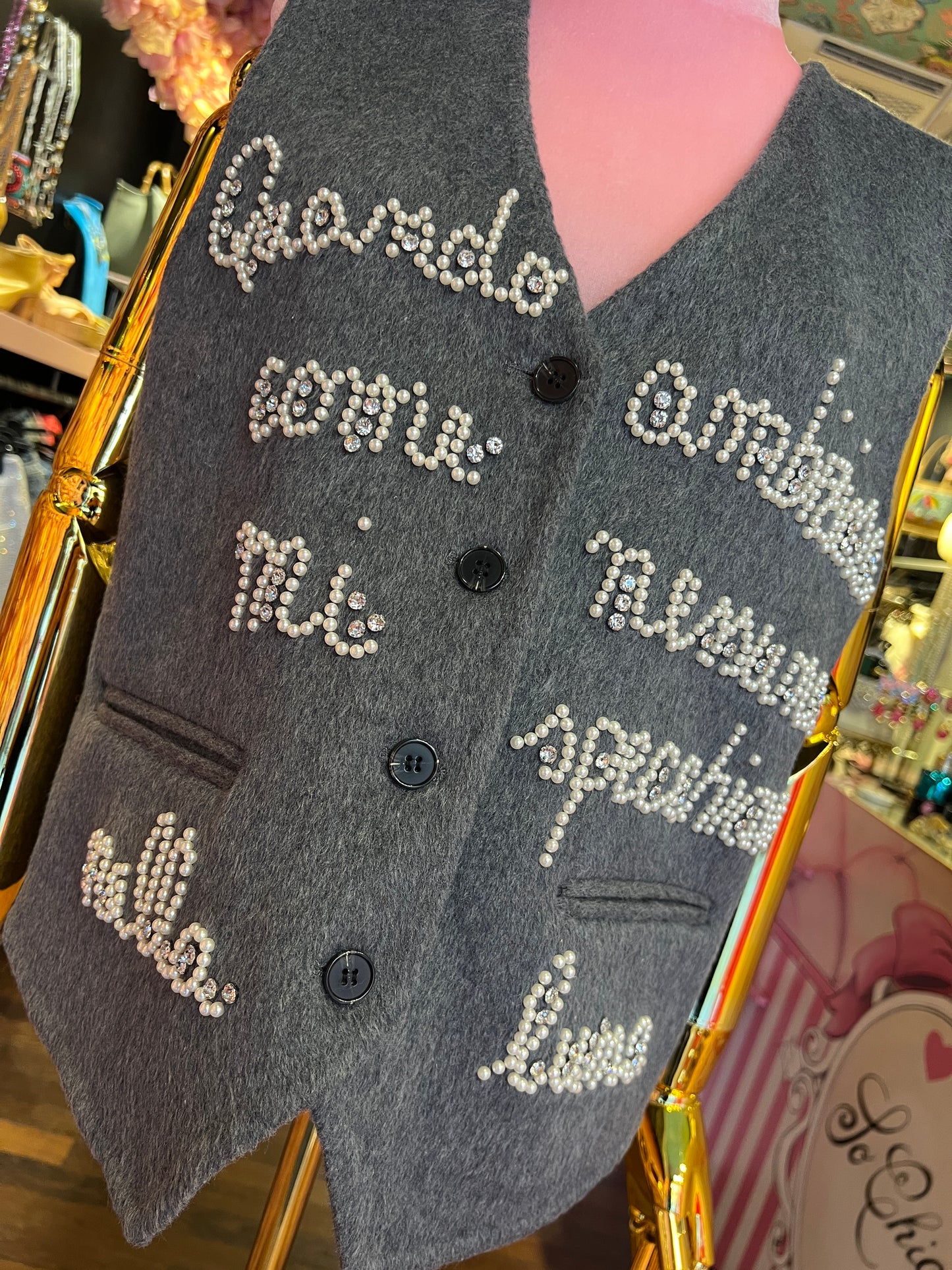 Front street gilet in panno con scritta perle