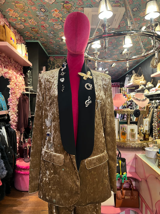 5 Progress completo velvet caramello giacca con spille e pantalone cargo