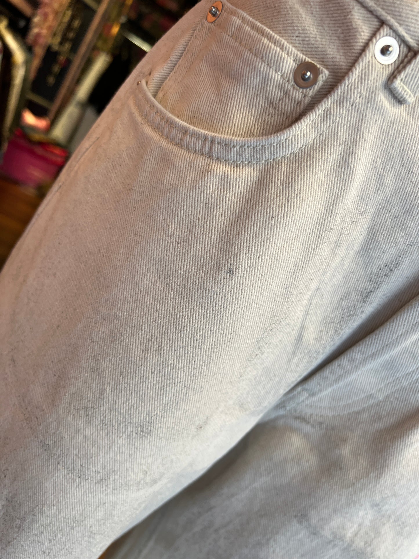 Circus Hotel pantalone in denim , modello wide leg con trattamento speciale, vita media