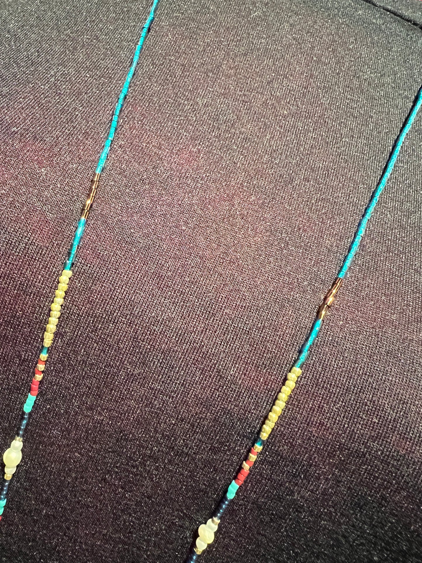 Collana lunga perline turchesi e cuore sacro azzurro