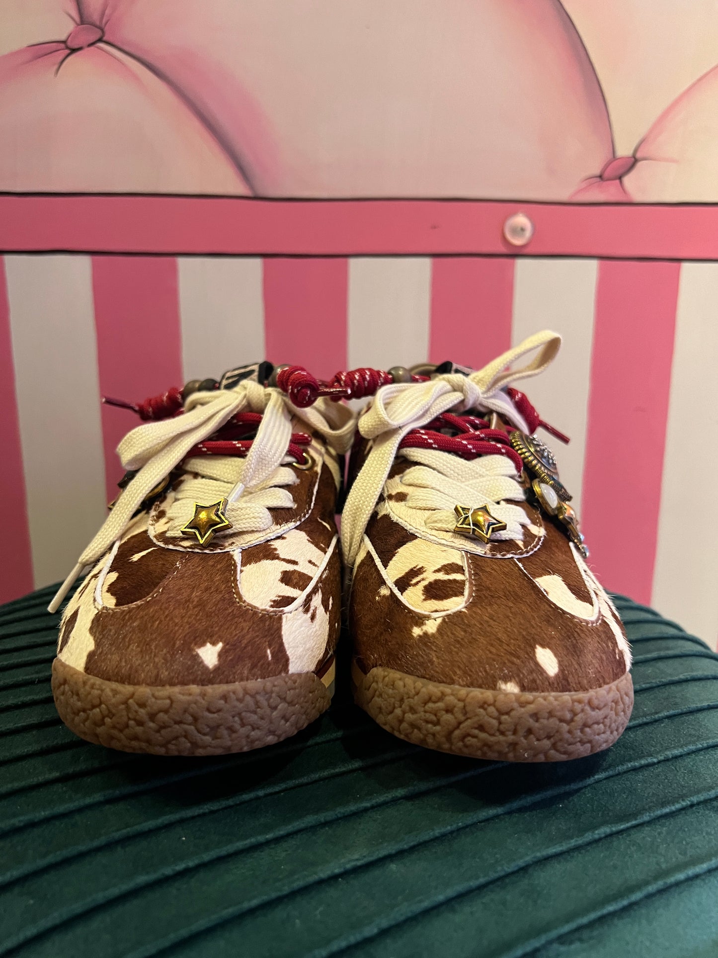 Nan-Ku sneaker cavallino muccato marrone / panna con decorazioni cristalli