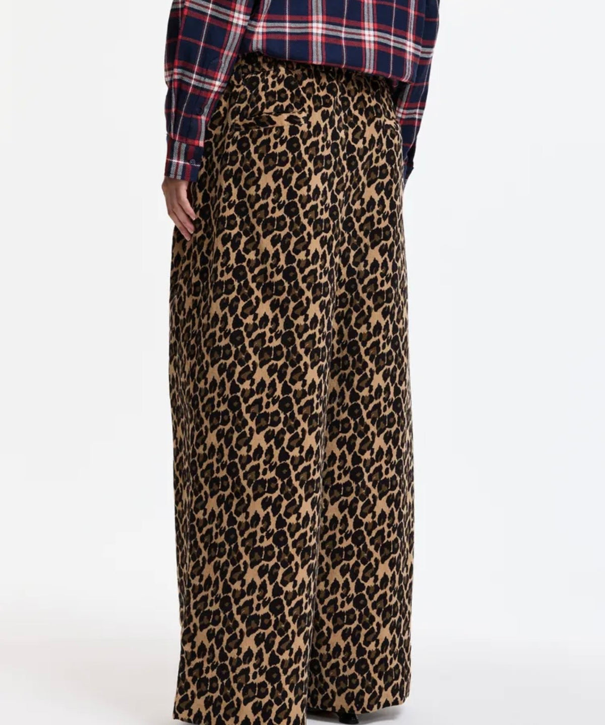 Essentiel antwerp pantalone gamba larga stampa leopardata marrone e nera